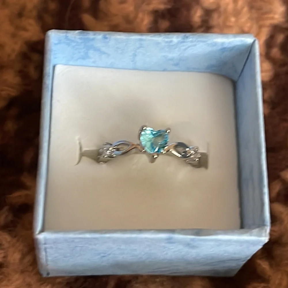 N/A new dainty